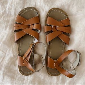 Salt Water Sandals - Tan - size 8